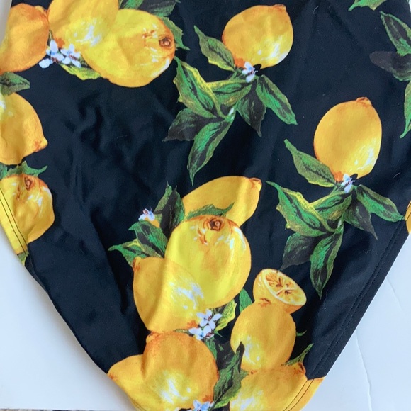 NWT Hilor black with lemons one ruffled shoulder one piece swimsuit ruched. - Picture 13 of 15